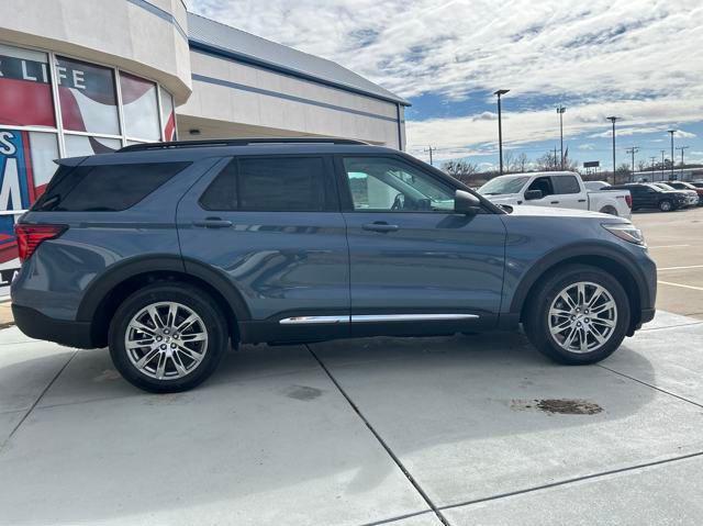 new 2025 Ford Explorer car, priced at $47,972