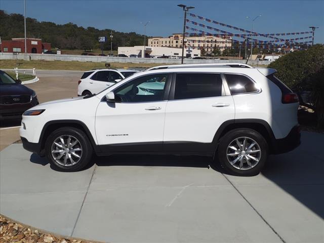 used 2018 Jeep Cherokee car, priced at $15,428