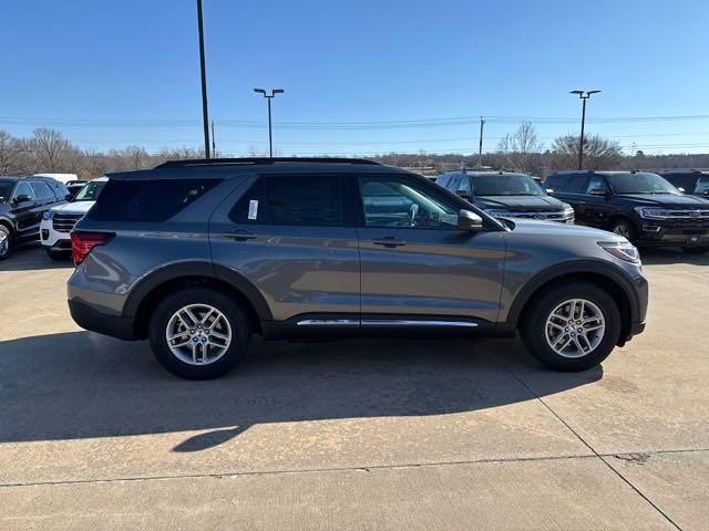 new 2025 Ford Explorer car, priced at $40,110