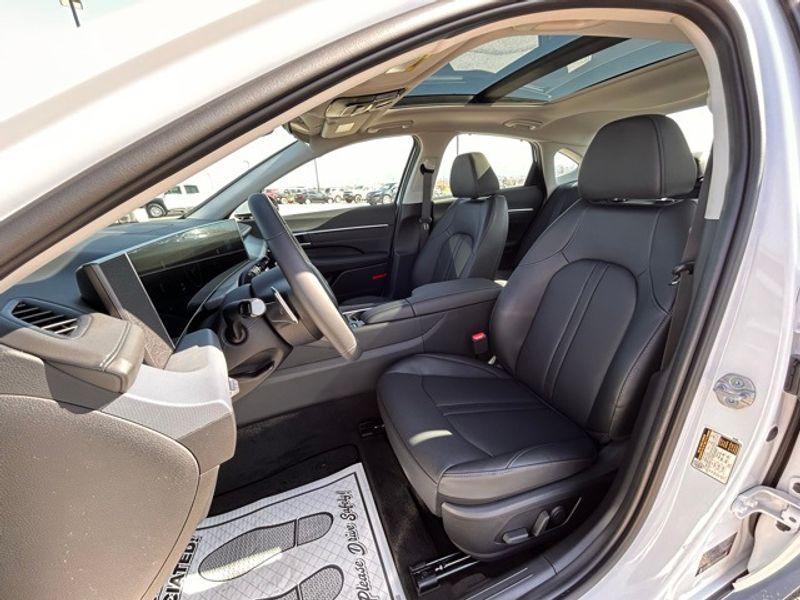new 2025 Hyundai Sonata Hybrid car, priced at $39,595