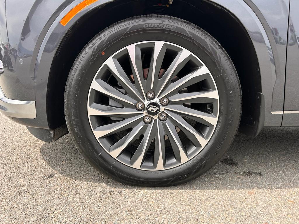 used 2024 Hyundai Palisade car, priced at $45,721