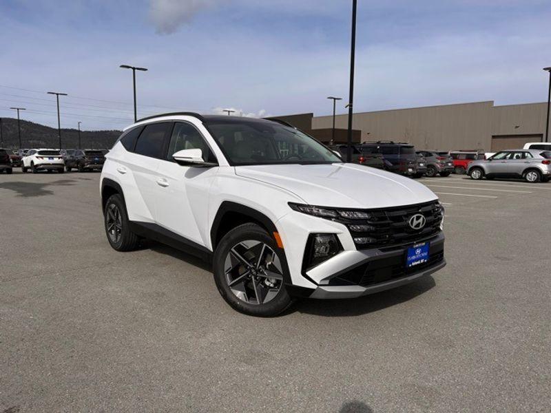 new 2025 Hyundai TUCSON Hybrid car, priced at $37,578