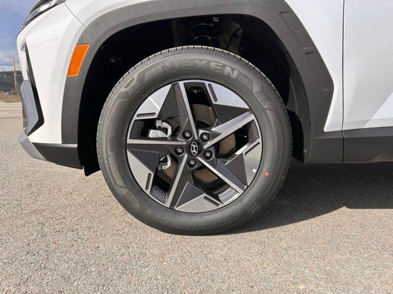 new 2025 Hyundai TUCSON Hybrid car, priced at $37,578
