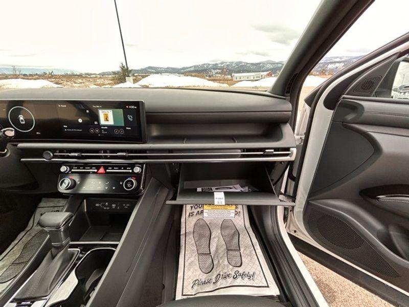 new 2025 Hyundai SANTA CRUZ car, priced at $40,618