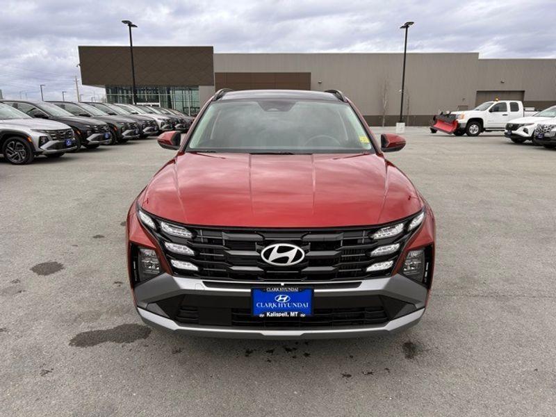 new 2025 Hyundai TUCSON Hybrid car, priced at $37,945