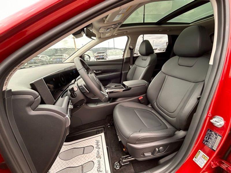 new 2025 Hyundai TUCSON Hybrid car, priced at $37,945