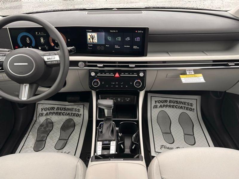 new 2025 Hyundai Tucson car, priced at $34,142