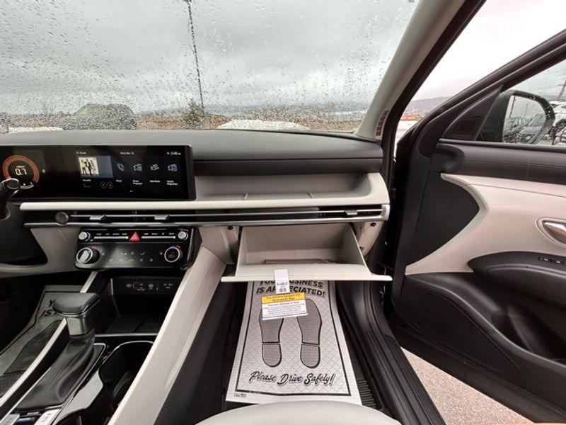 new 2025 Hyundai Tucson car, priced at $34,142