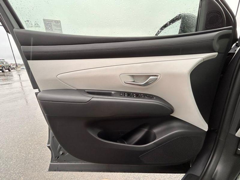 new 2025 Hyundai Tucson car, priced at $34,142