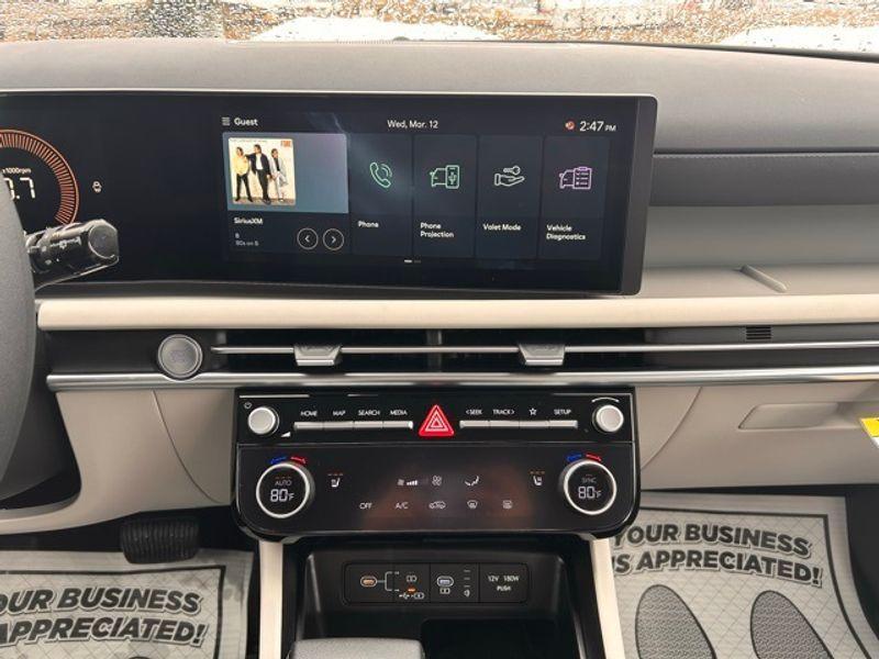 new 2025 Hyundai Tucson car, priced at $34,142
