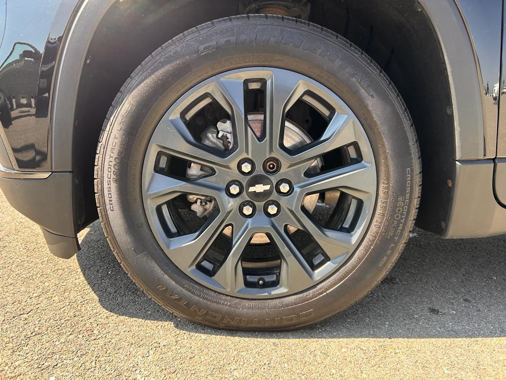 used 2021 Chevrolet Traverse car, priced at $36,616
