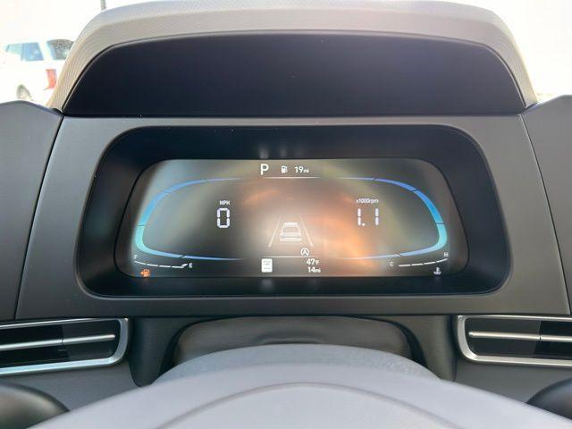 new 2025 Hyundai Elantra car, priced at $22,181