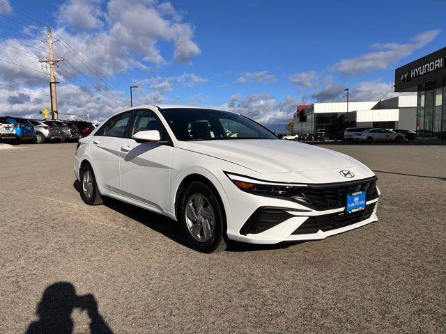 new 2025 Hyundai Elantra car, priced at $22,181