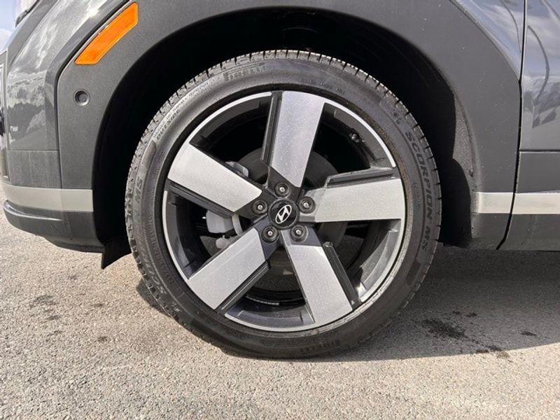 new 2025 Hyundai Santa Fe car, priced at $45,191