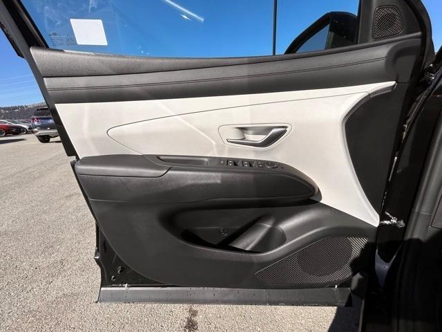 new 2025 Hyundai Tucson car, priced at $33,343