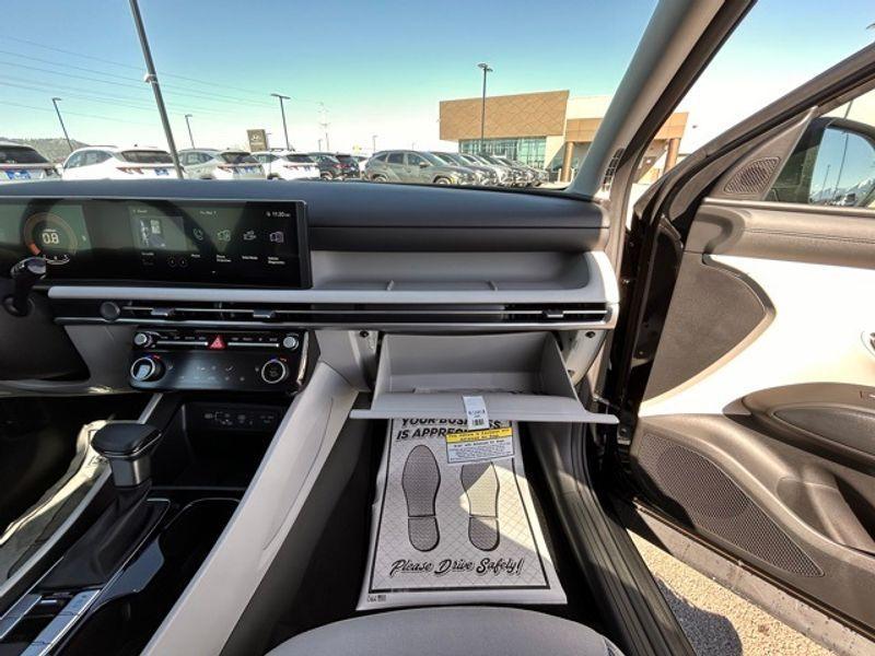 new 2025 Hyundai Tucson car, priced at $33,343