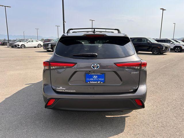 used 2022 Toyota Highlander Hybrid car, priced at $32,880