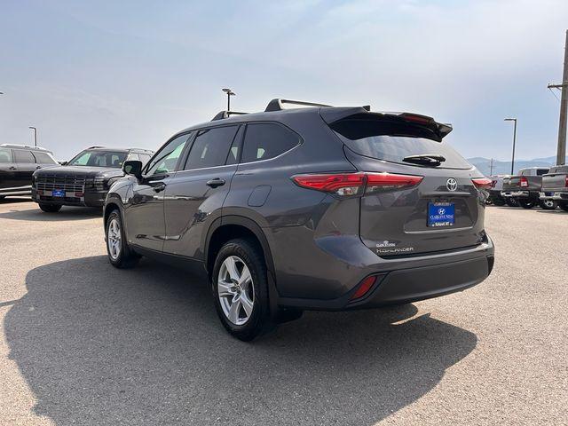used 2022 Toyota Highlander Hybrid car, priced at $32,880