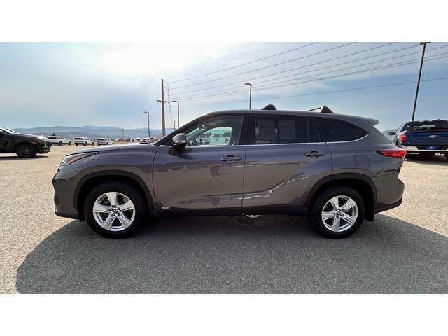 used 2022 Toyota Highlander Hybrid car, priced at $32,880