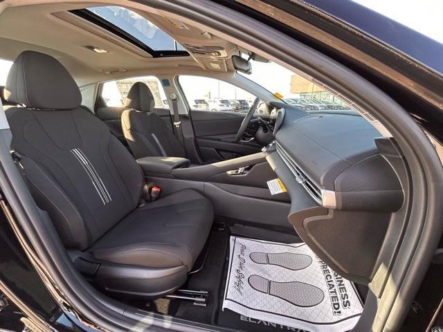 new 2025 Hyundai Elantra car, priced at $26,842
