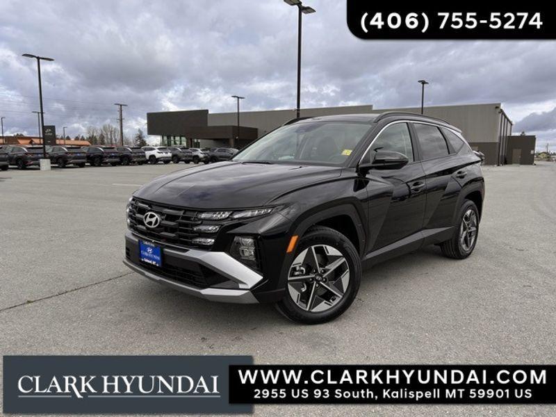 new 2025 Hyundai TUCSON Hybrid car, priced at $37,586