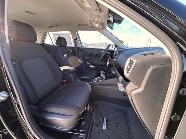 new 2025 Hyundai Venue car, priced at $21,965