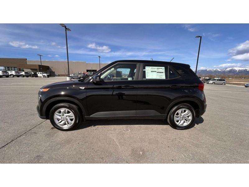 new 2025 Hyundai Venue car, priced at $21,965