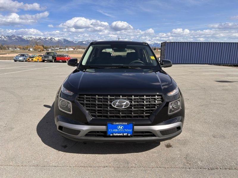 new 2025 Hyundai Venue car, priced at $21,965
