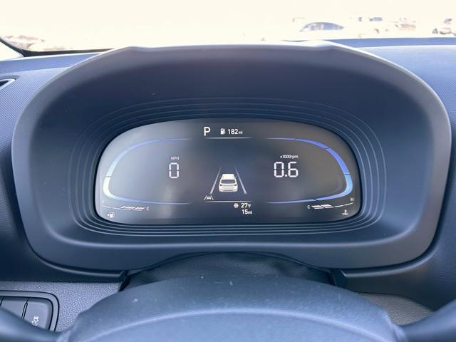 new 2025 Hyundai Venue car, priced at $21,965