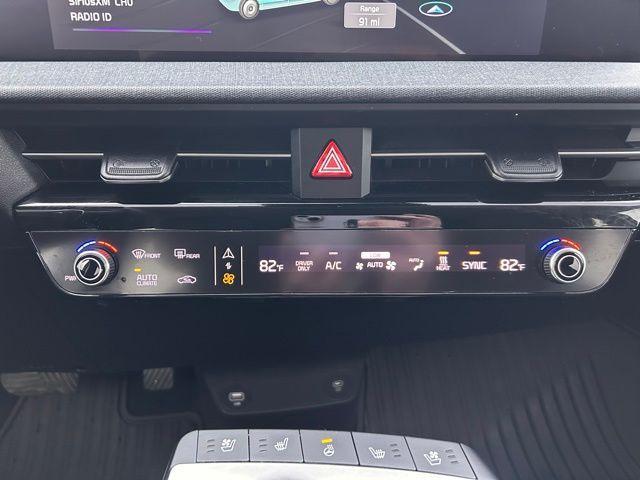 used 2022 Kia EV6 car, priced at $27,311