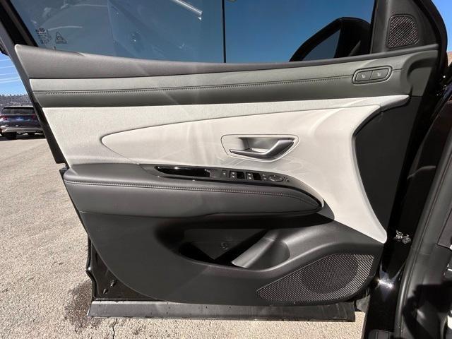 new 2025 Hyundai TUCSON Hybrid car, priced at $42,244