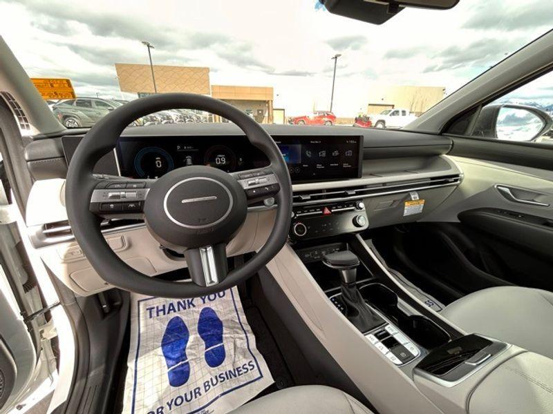 new 2025 Hyundai Tucson car, priced at $33,789
