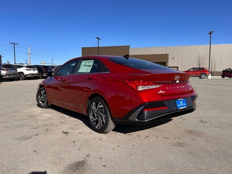 new 2025 Hyundai Elantra car, priced at $27,640