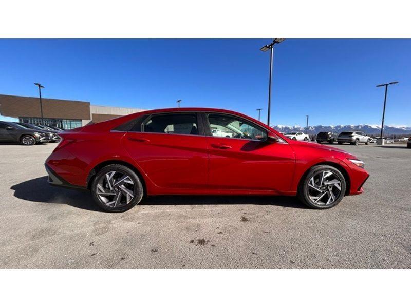 new 2025 Hyundai Elantra car, priced at $27,640