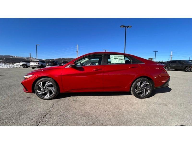 new 2025 Hyundai Elantra car, priced at $27,640