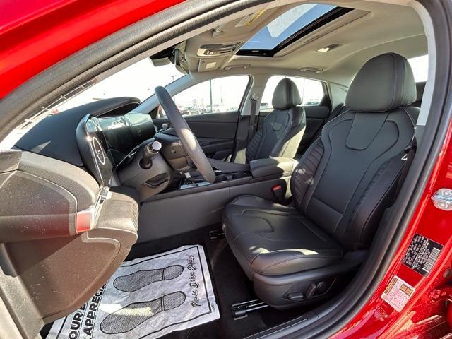 new 2025 Hyundai Elantra car, priced at $28,186