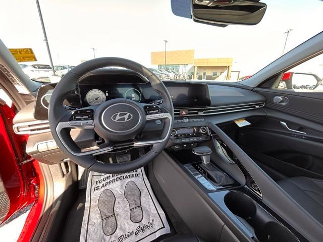 new 2025 Hyundai Elantra car, priced at $28,186