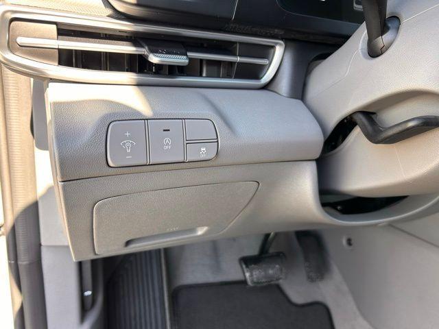 new 2025 Hyundai Elantra car, priced at $21,701