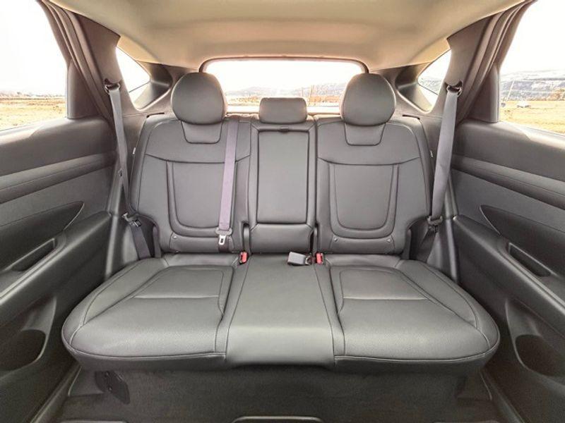 new 2025 Hyundai TUCSON Hybrid car, priced at $37,466