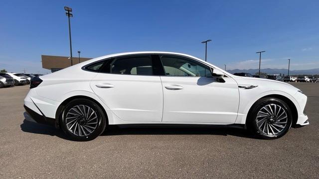 new 2024 Hyundai Sonata Hybrid car, priced at $32,450