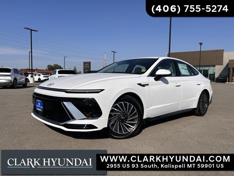 new 2024 Hyundai Sonata Hybrid car, priced at $30,005