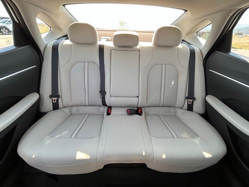 new 2024 Hyundai Sonata Hybrid car, priced at $32,450