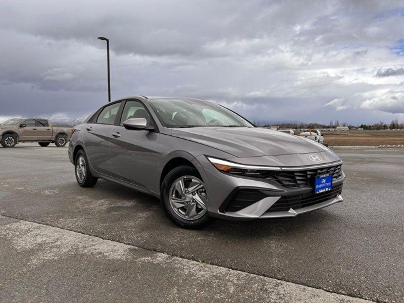 new 2025 Hyundai Elantra car, priced at $23,322