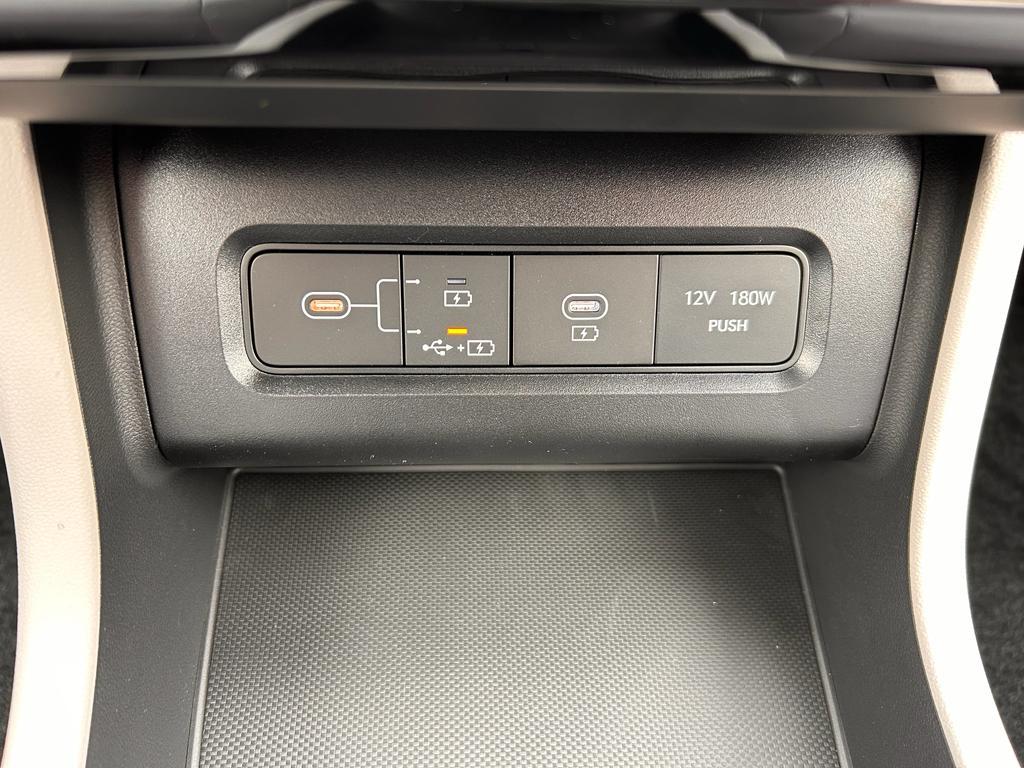 new 2025 Hyundai TUCSON Hybrid car, priced at $35,037