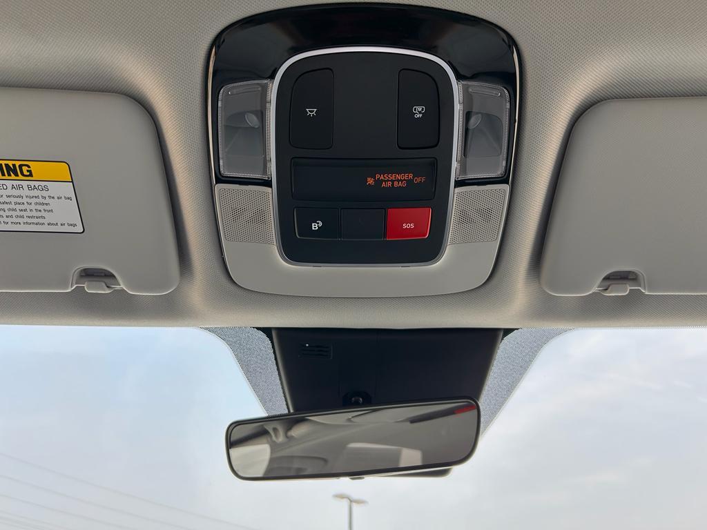 new 2025 Hyundai TUCSON Hybrid car, priced at $35,037