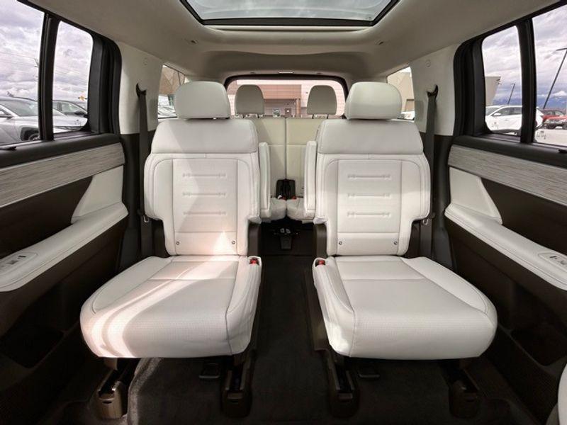 new 2024 Hyundai Santa Fe car, priced at $43,730