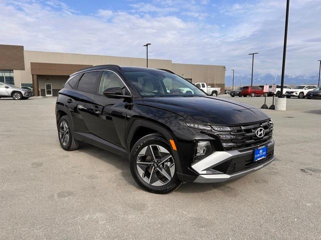 new 2025 Hyundai TUCSON Hybrid car, priced at $37,466