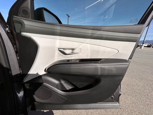 new 2025 Hyundai TUCSON Hybrid car, priced at $42,291