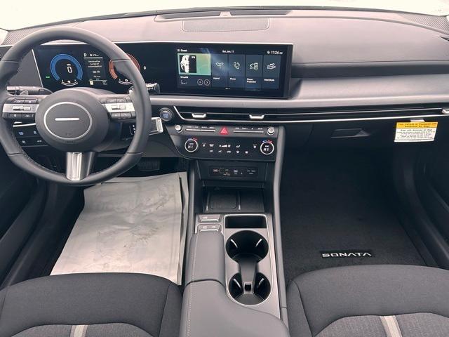 new 2025 Hyundai Sonata Hybrid car, priced at $32,822