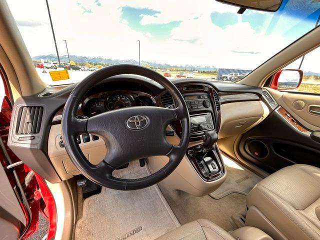used 2001 Toyota Highlander car, priced at $5,884